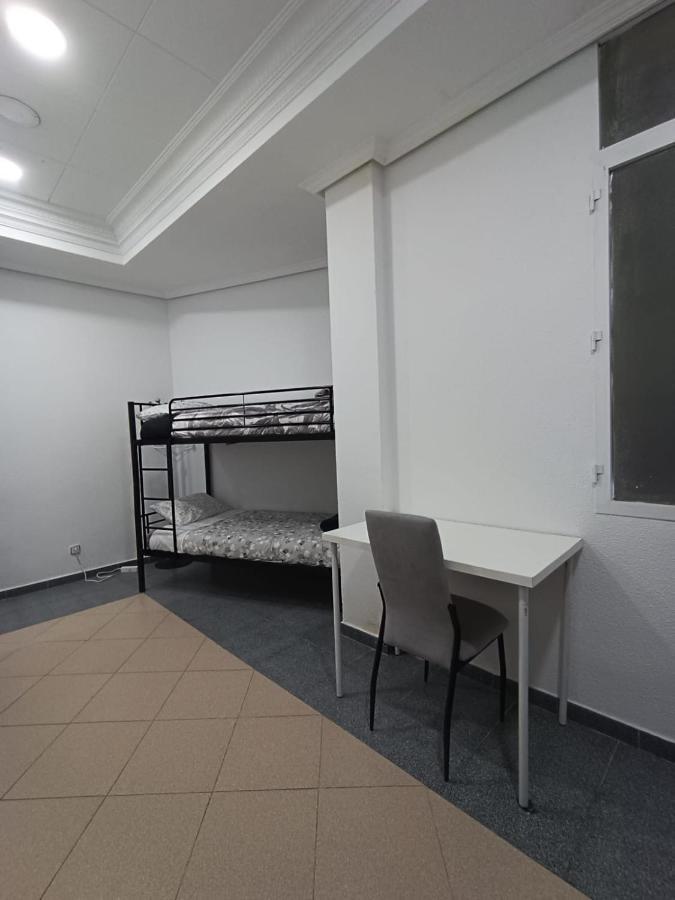 Parsa Booking Madri Exterior foto