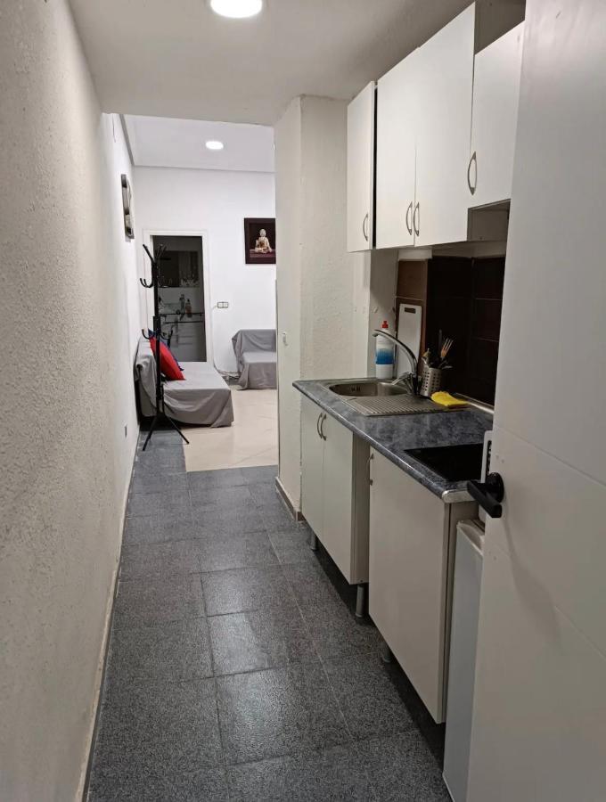 Parsa Booking Madri Exterior foto