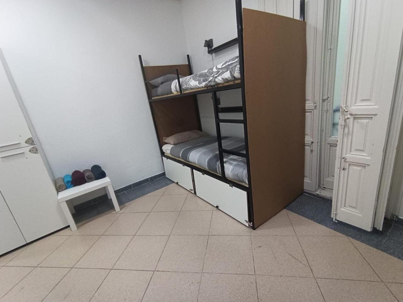 Parsa Booking Madri Exterior foto